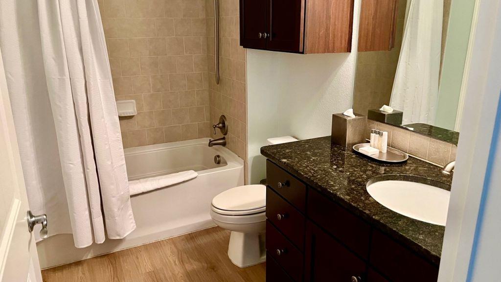 98 Island Dr # 33, Horseshoe Bay, TX 78657