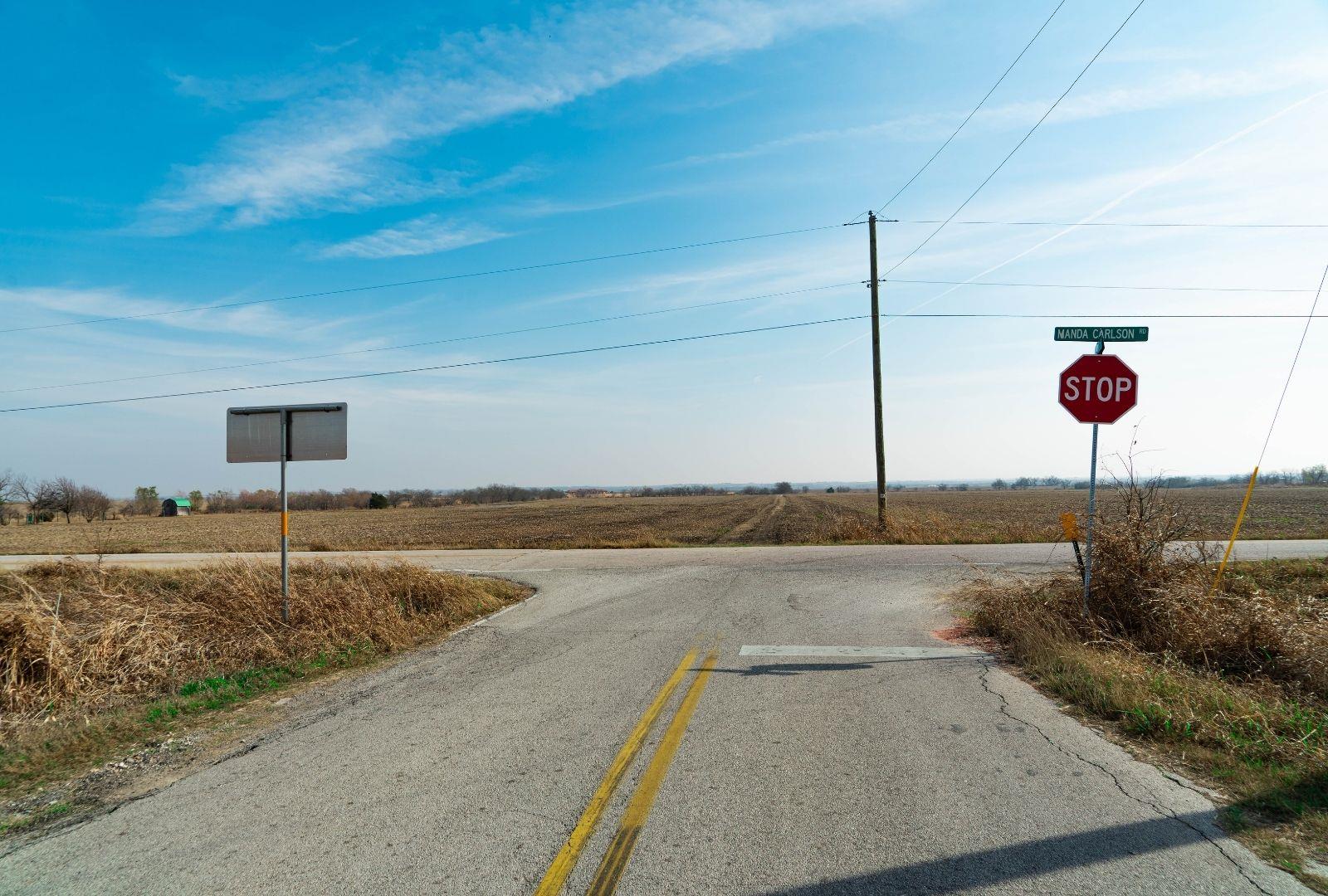 18402 Manda Carlson Rd, Coupland, TX 78615