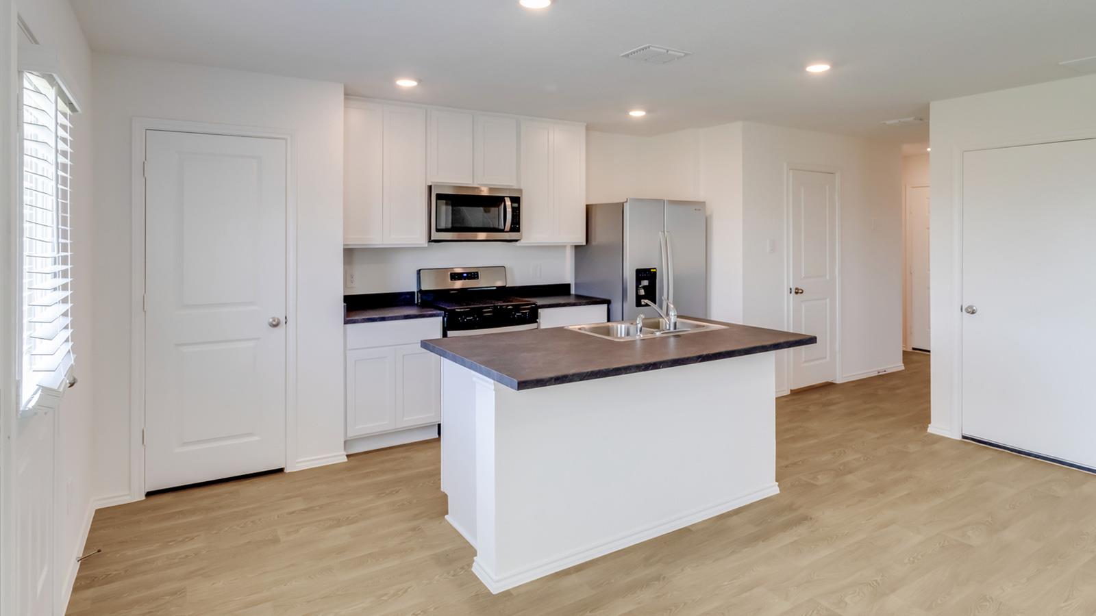 110 Bull Lake Cir, Buda, TX 78610