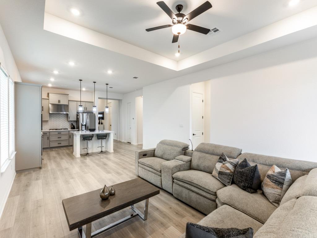 142 Milam Creek Dr, Kyle, TX 78640