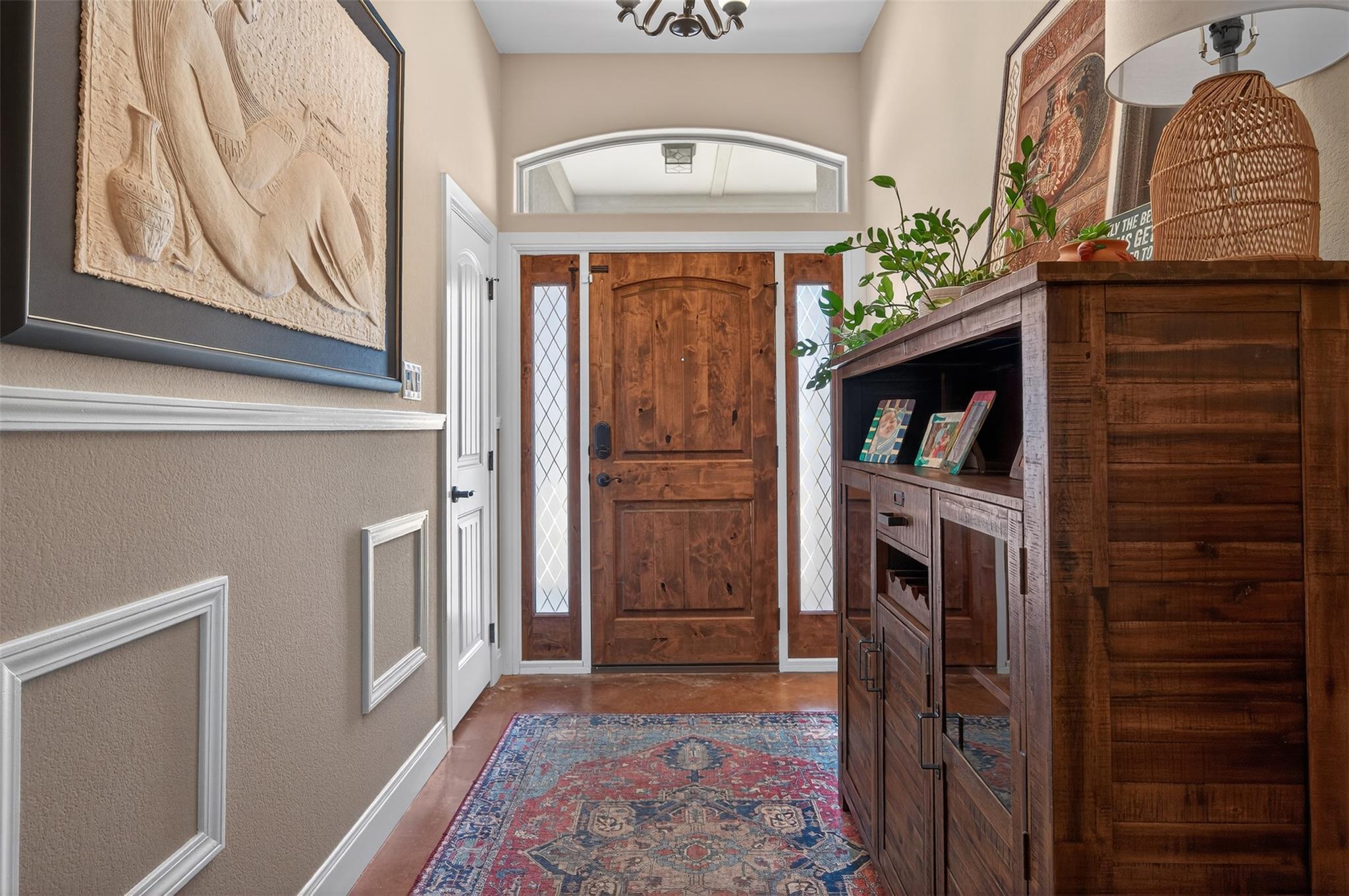 2068 Pirtle Dr, Salado, TX 76571