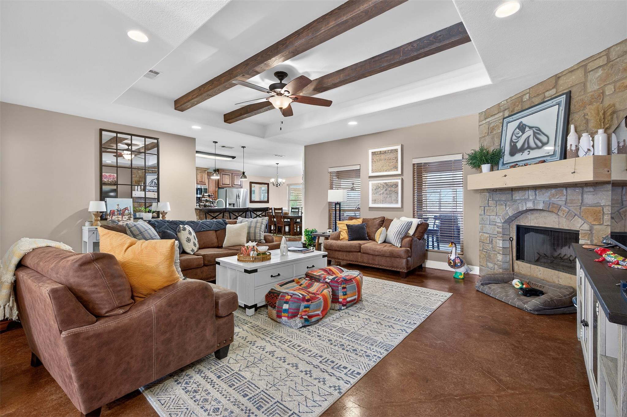 2068 Pirtle Dr, Salado, TX 76571