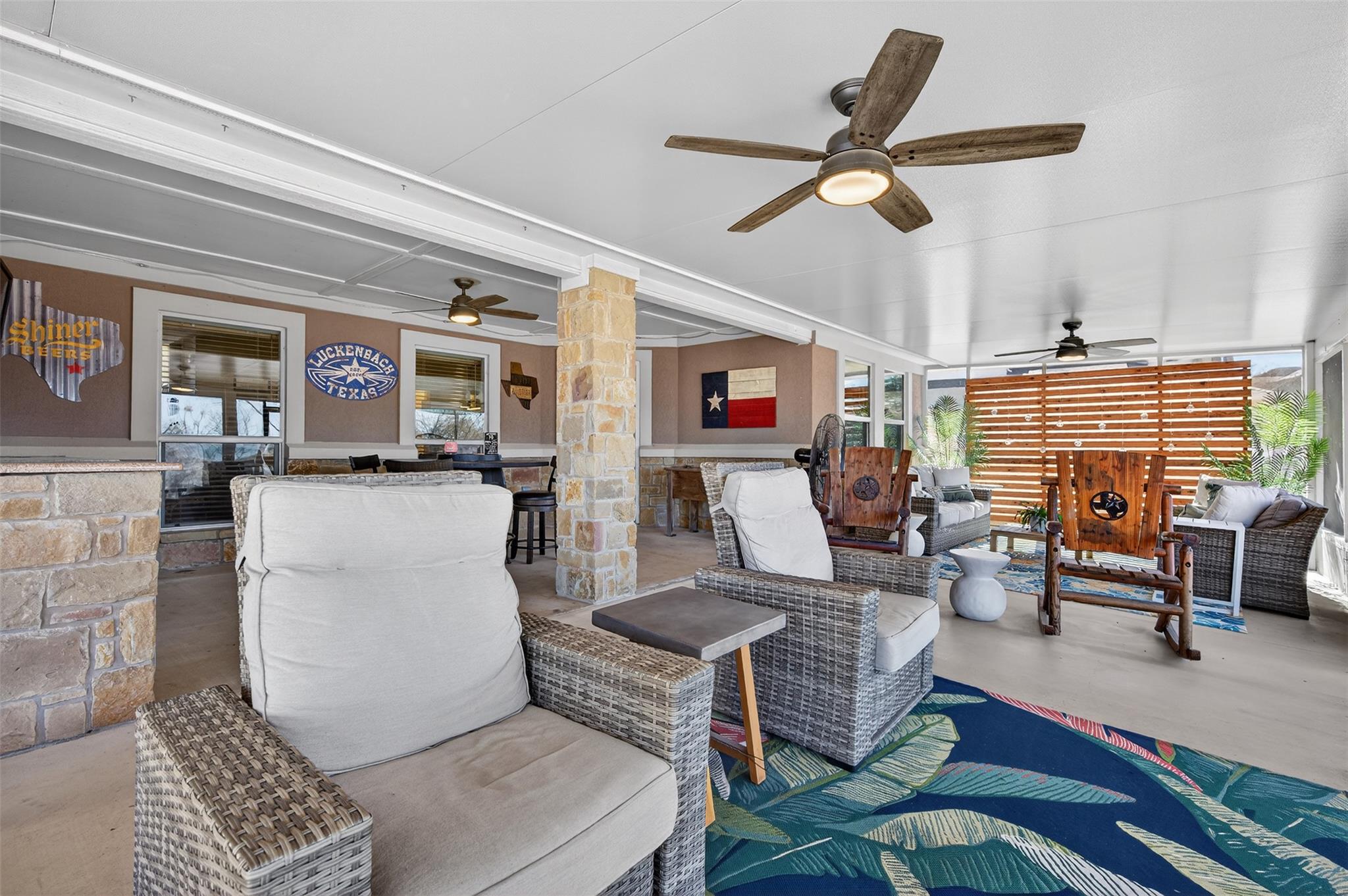 2068 Pirtle Dr, Salado, TX 76571