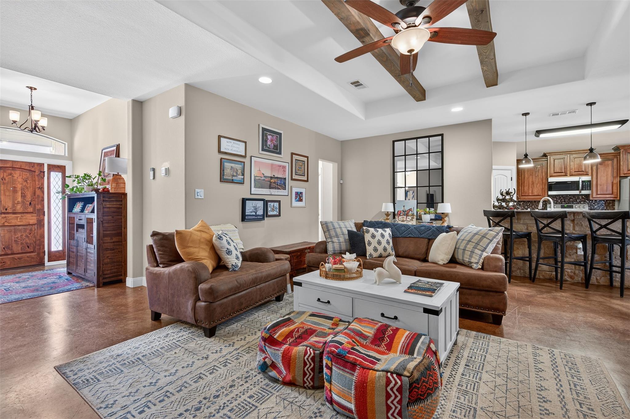 2068 Pirtle Dr, Salado, TX 76571