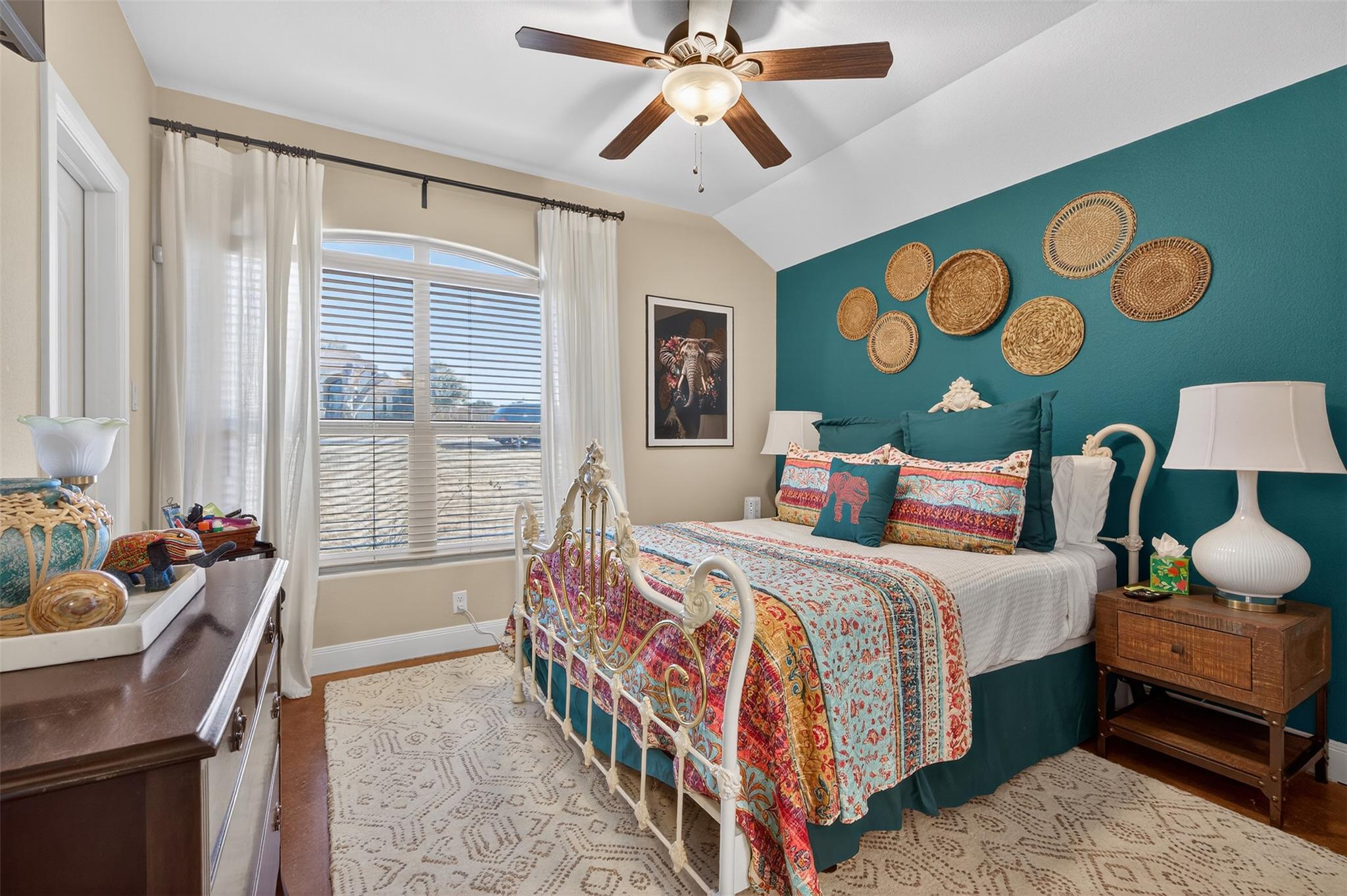 2068 Pirtle Dr, Salado, TX 76571