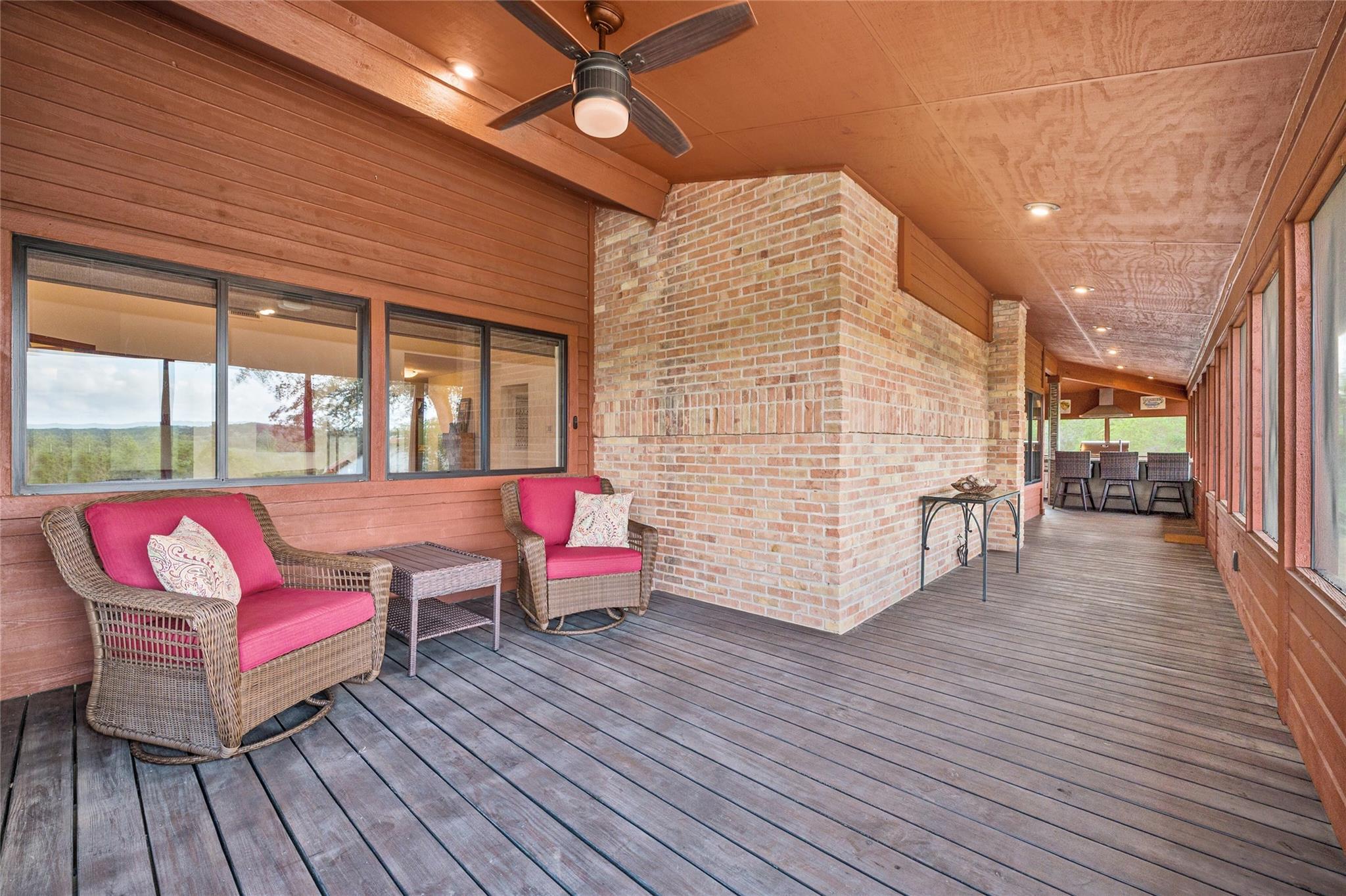 300 Sycamore Valley Rd, Dripping Springs, TX 78620