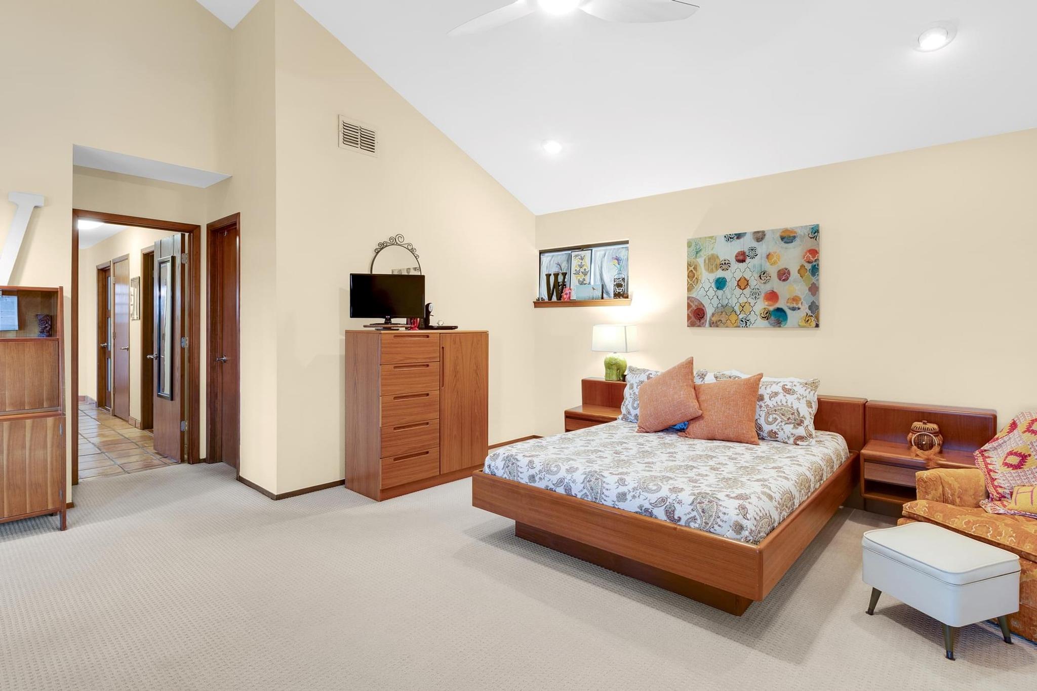 300 Sycamore Valley Rd, Dripping Springs, TX 78620