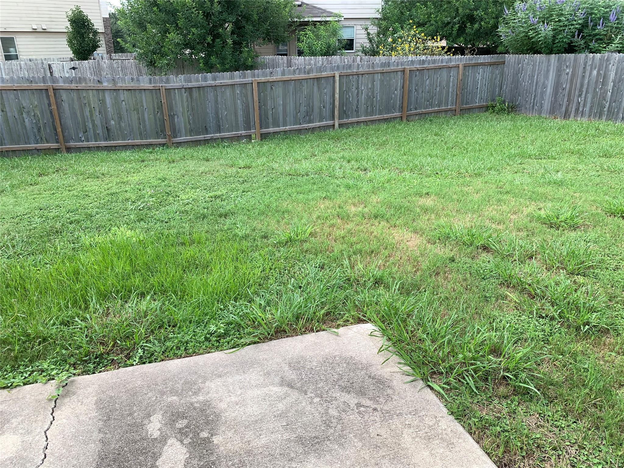 2338 Green Meadows Ln, Buda, TX 78610