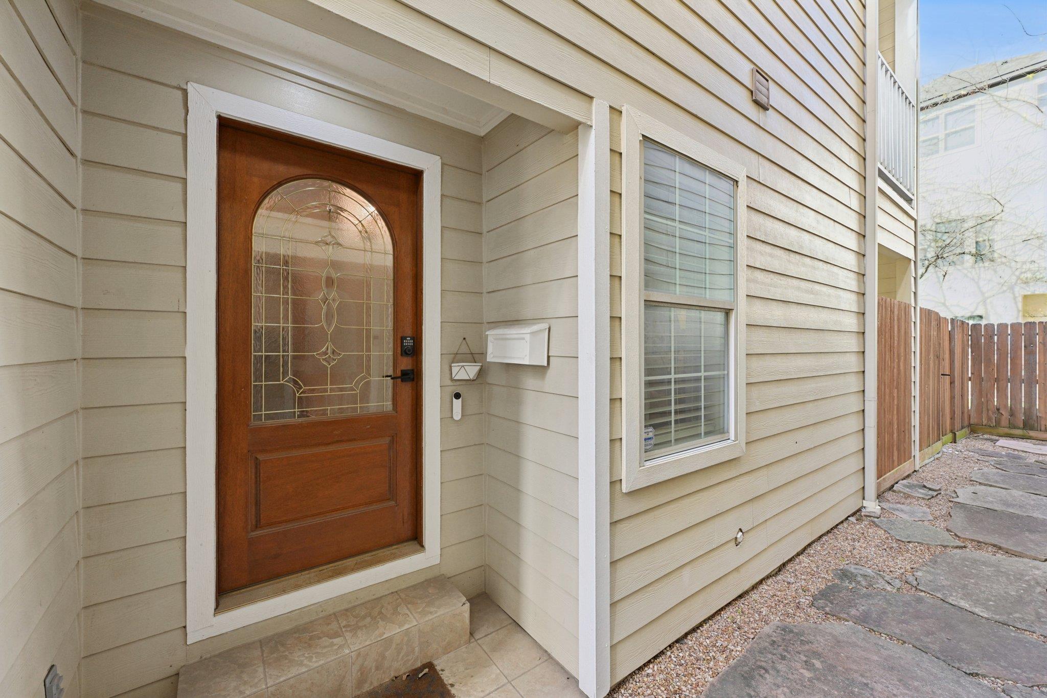 5736 Petty St, Houston, TX 77007