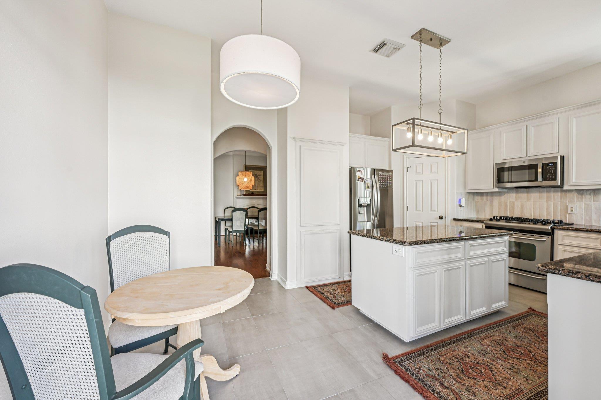 5736 Petty St, Houston, TX 77007