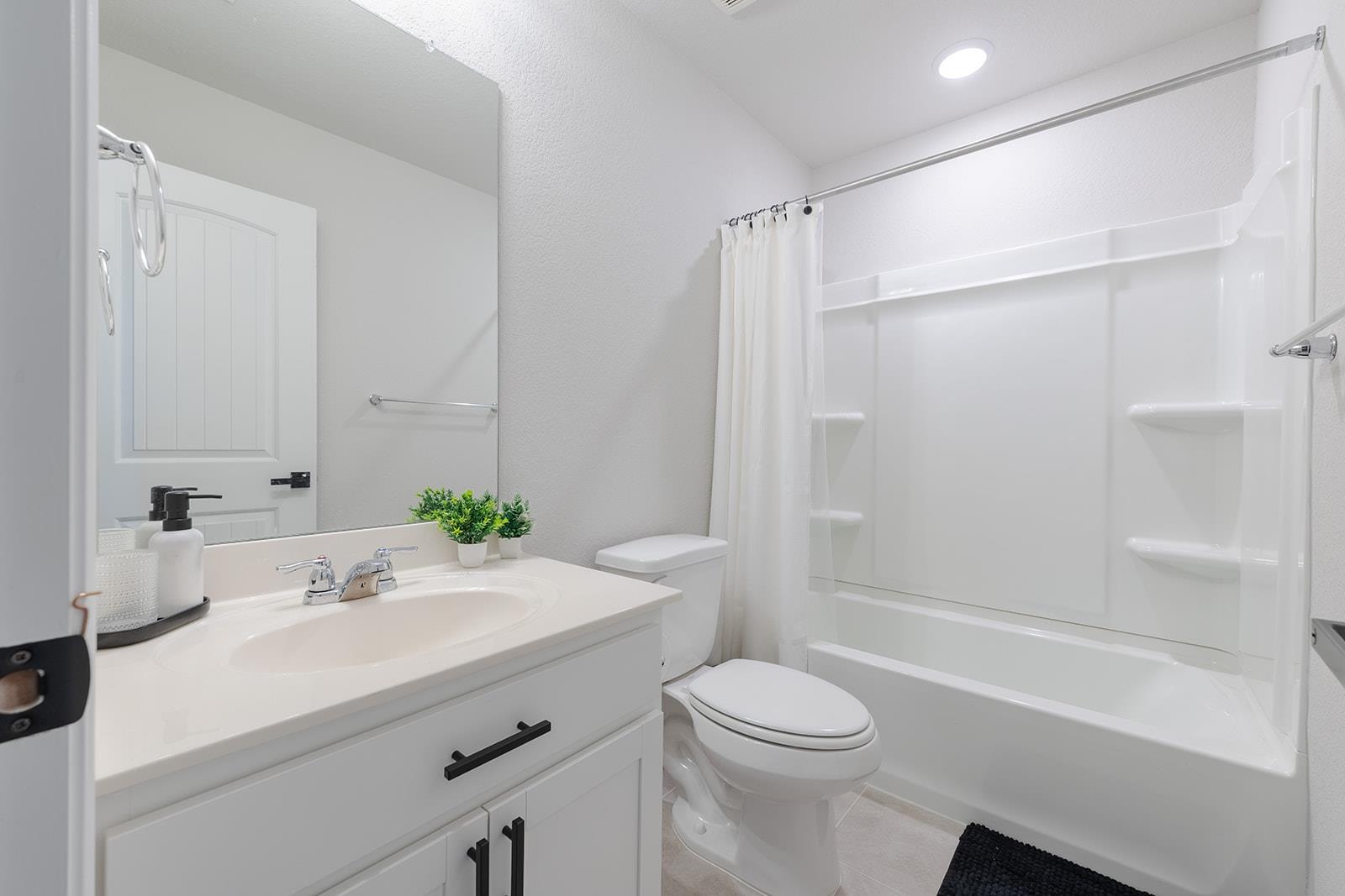 13117 Lapoynor St, Manor, TX 78653