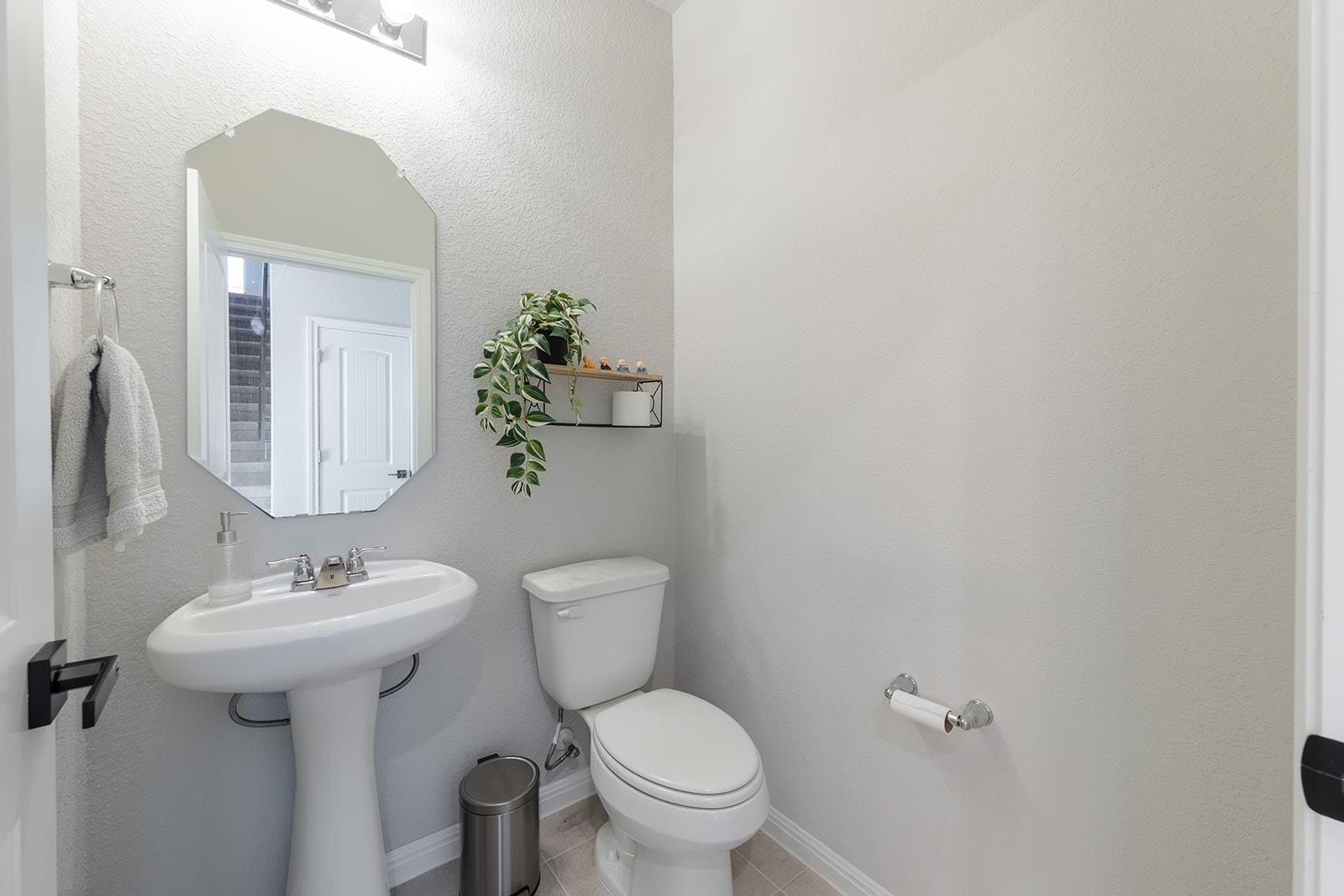 13117 Lapoynor St, Manor, TX 78653