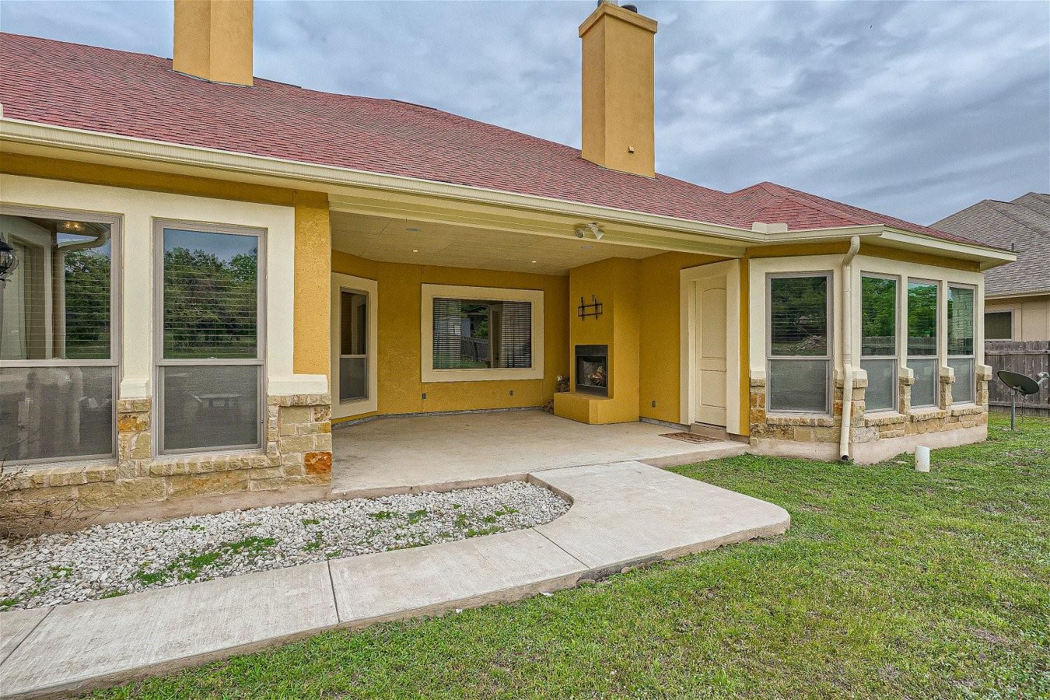 15207 Nightingale Ln, Lakeway, TX 78734