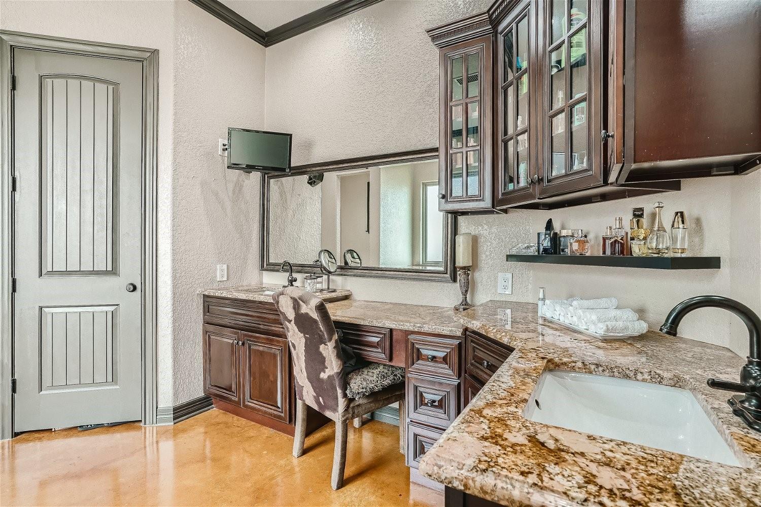 15207 Nightingale Ln, Lakeway, TX 78734