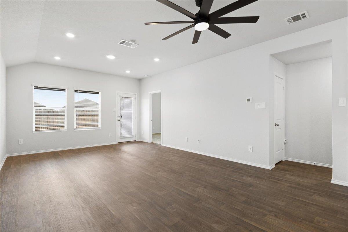 228 Skipping Stone Ln, San Marcos, TX 78666