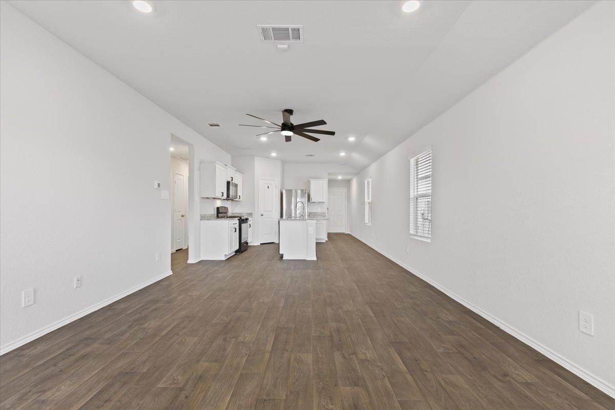 228 Skipping Stone Ln, San Marcos, TX 78666