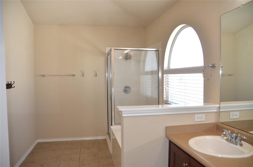 218 Baldwin St, Hutto, TX 78634