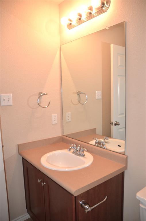 218 Baldwin St, Hutto, TX 78634