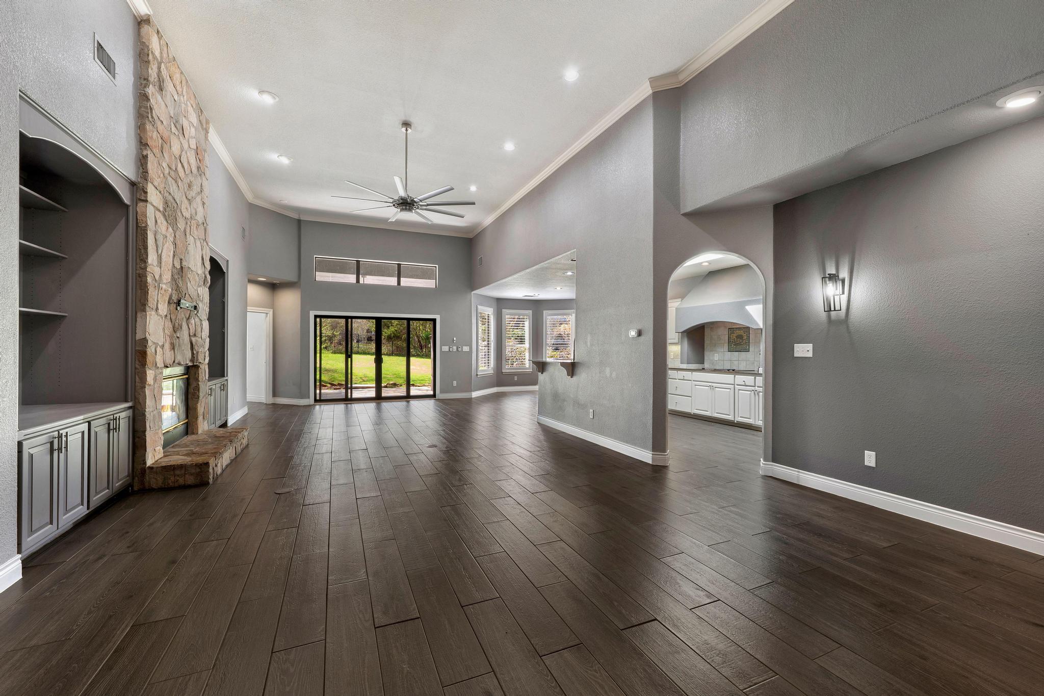 317 Short Circuit, Horseshoe Bay, TX 78657