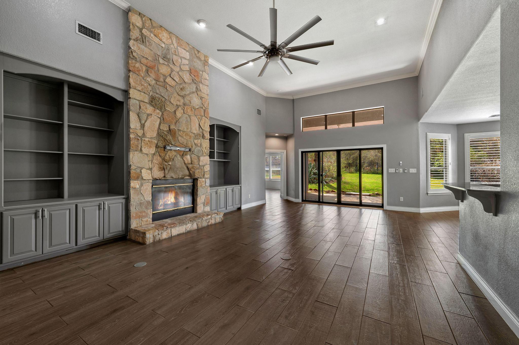 317 Short Circuit, Horseshoe Bay, TX 78657