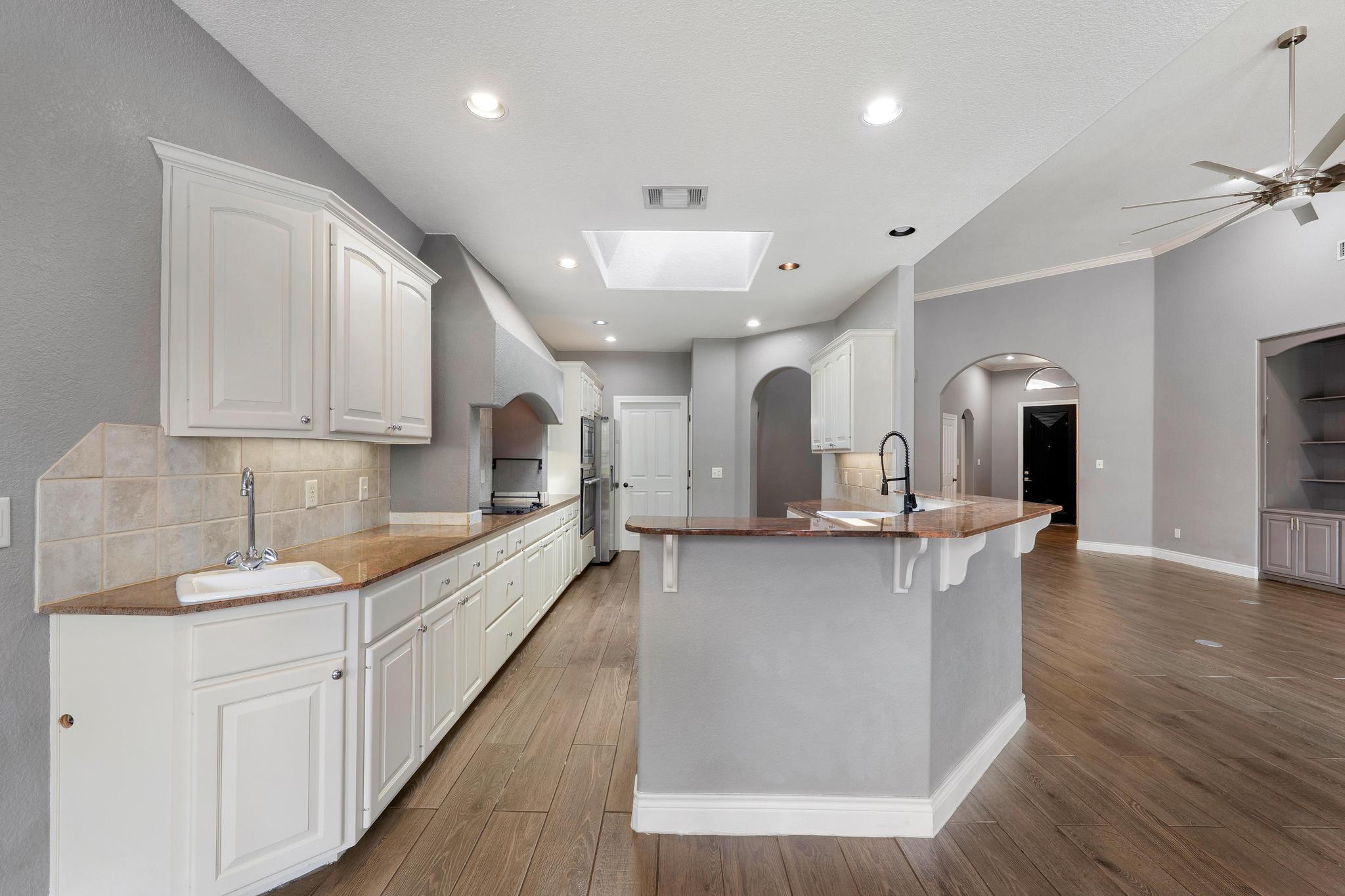 317 Short Circuit, Horseshoe Bay, TX 78657