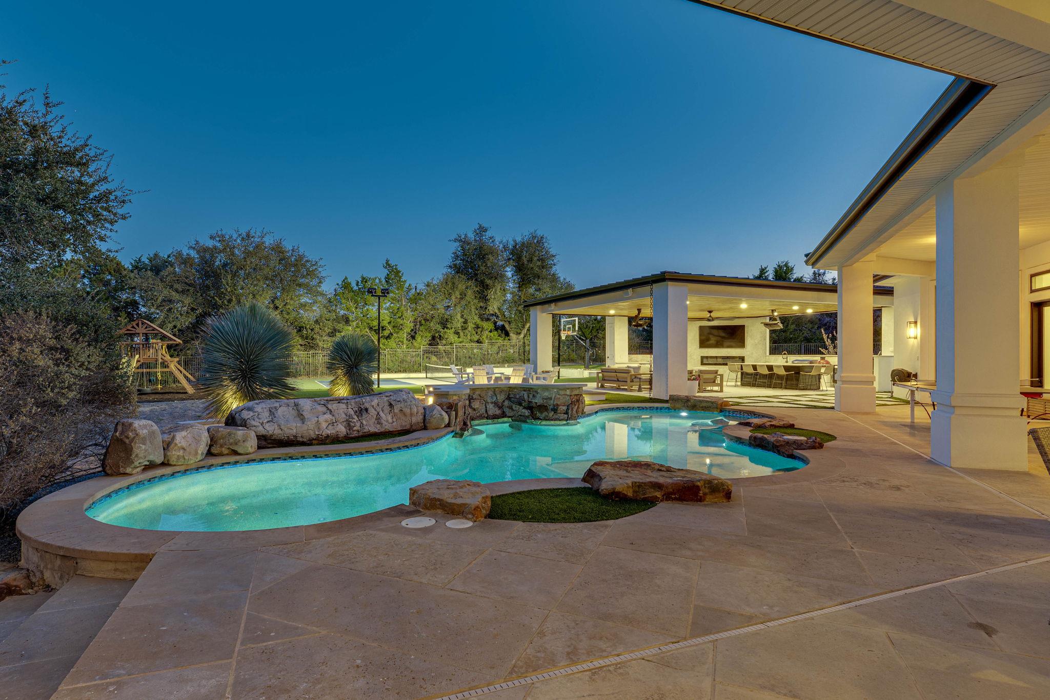 109 Dawn River Cv, Austin, TX 78732