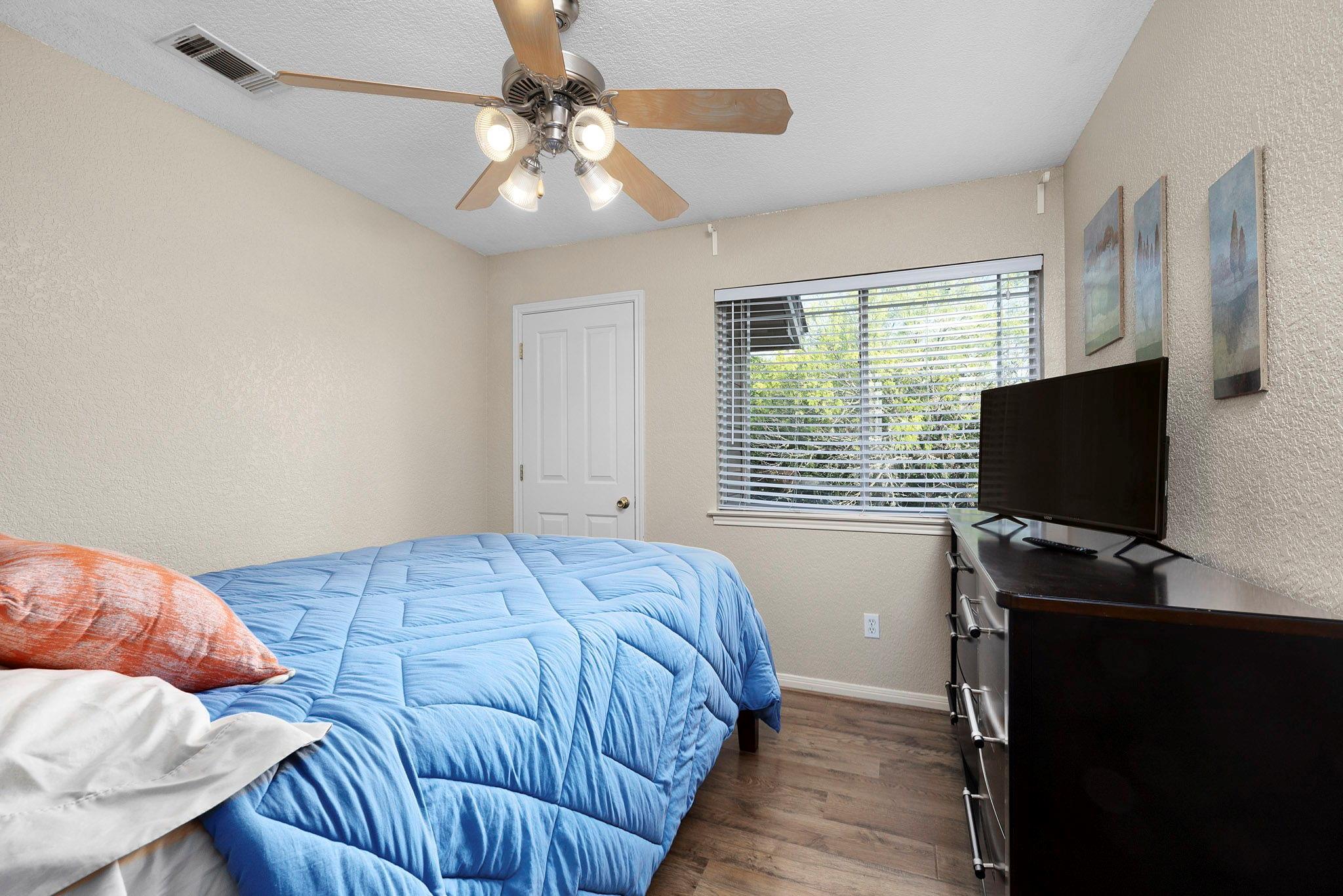 110 Hunter Ridge Rd, San Marcos, TX 78666