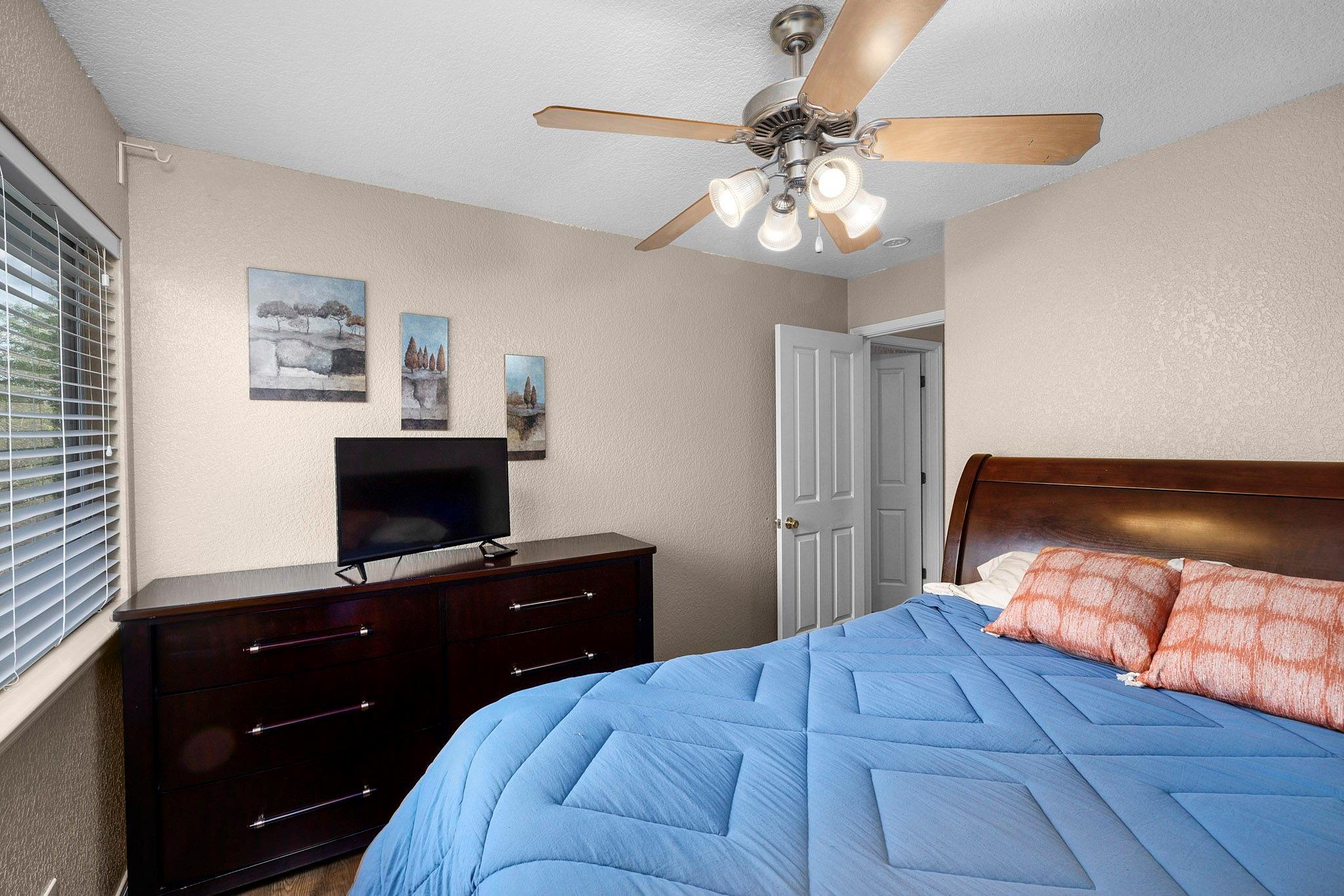 110 Hunter Ridge Rd, San Marcos, TX 78666