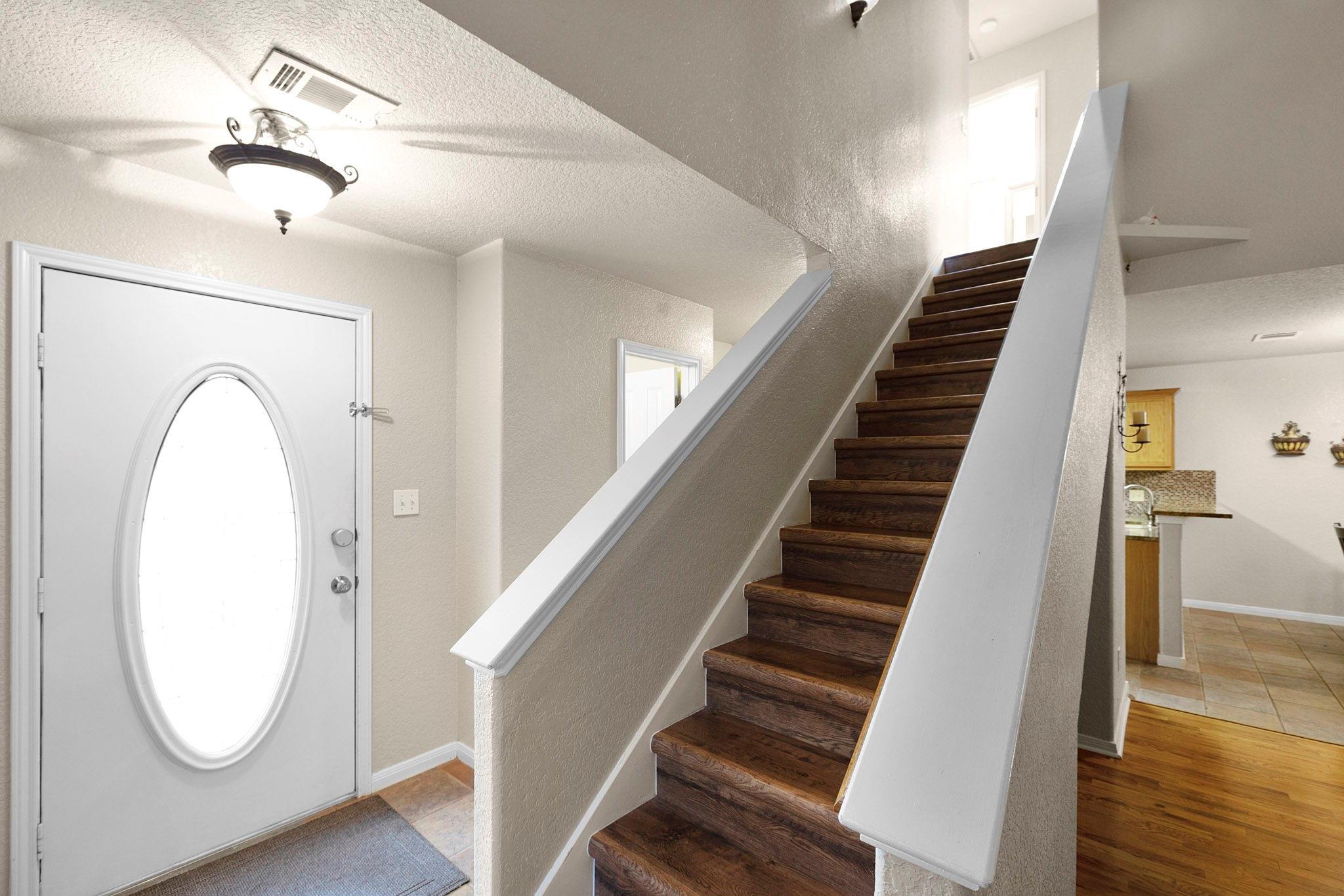 110 Hunter Ridge Rd, San Marcos, TX 78666