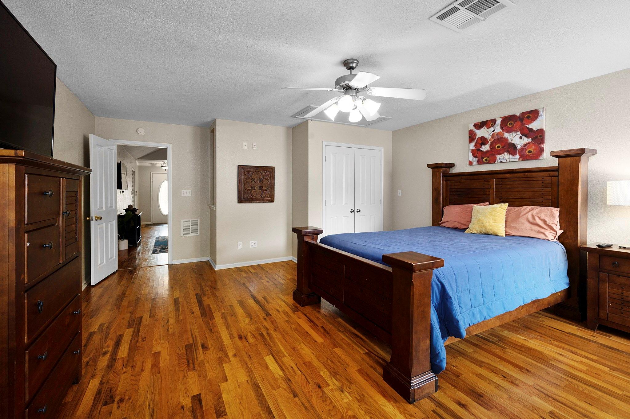 110 Hunter Ridge Rd, San Marcos, TX 78666