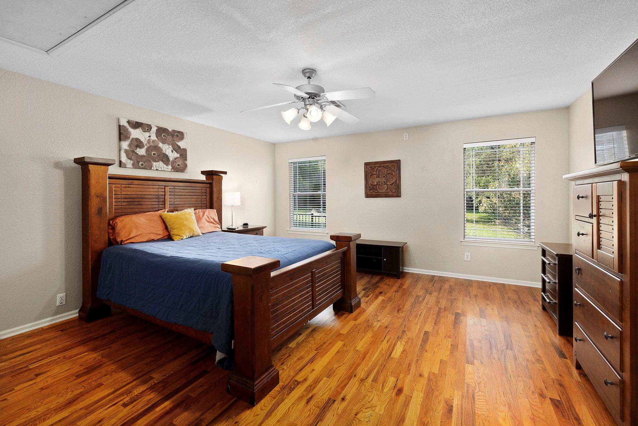 110 Hunter Ridge Rd, San Marcos, TX 78666