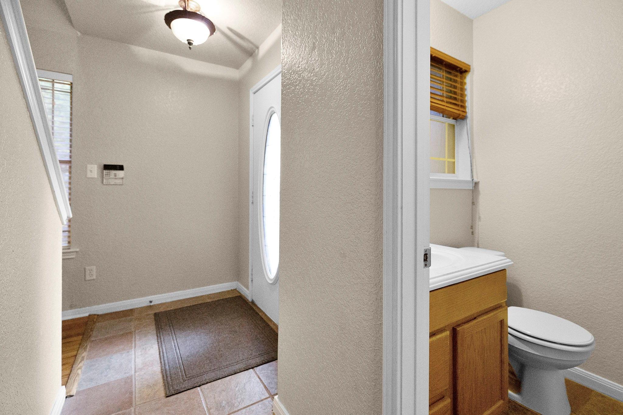 110 Hunter Ridge Rd, San Marcos, TX 78666