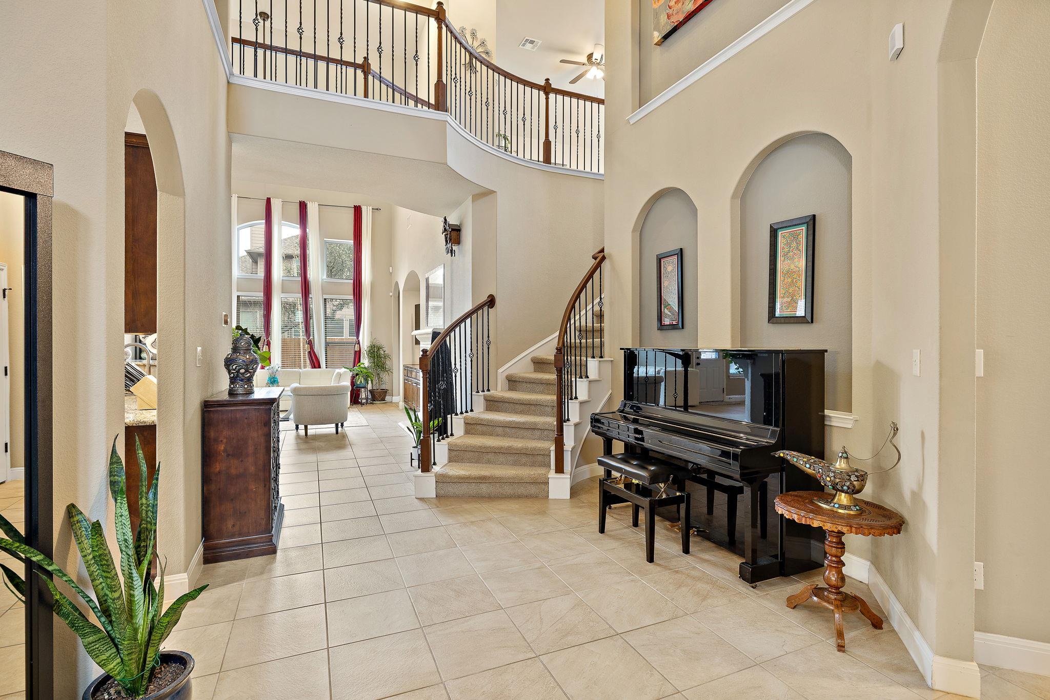 523 Walsh Hill Trl, Cedar Park, TX 78613