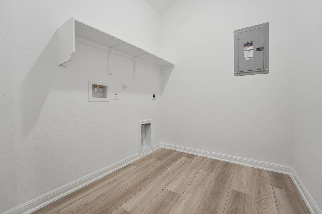 100 Childress St, Hutto, TX 78634