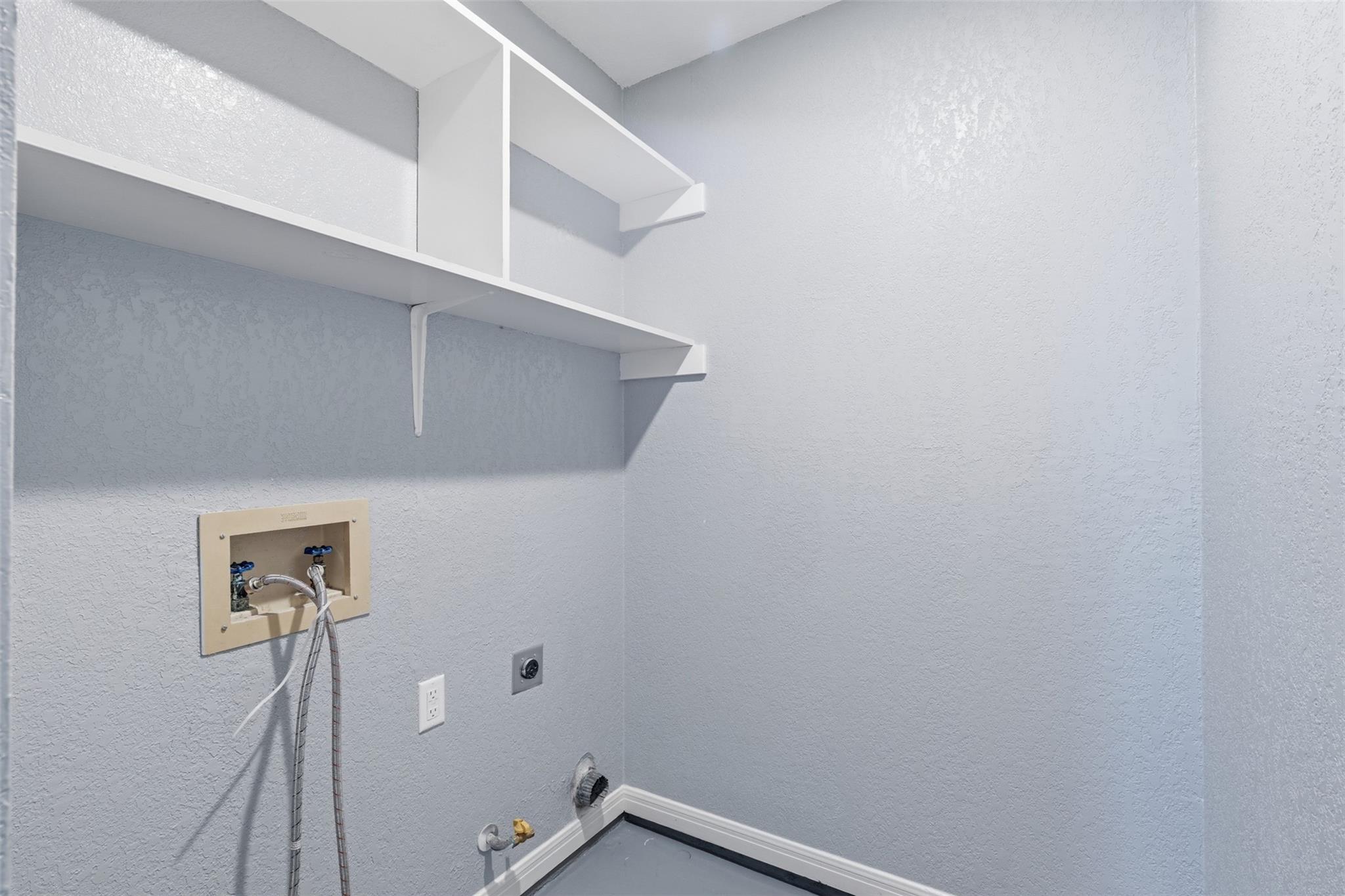 317/319 Rawhide Loop, Round Rock, TX 78681