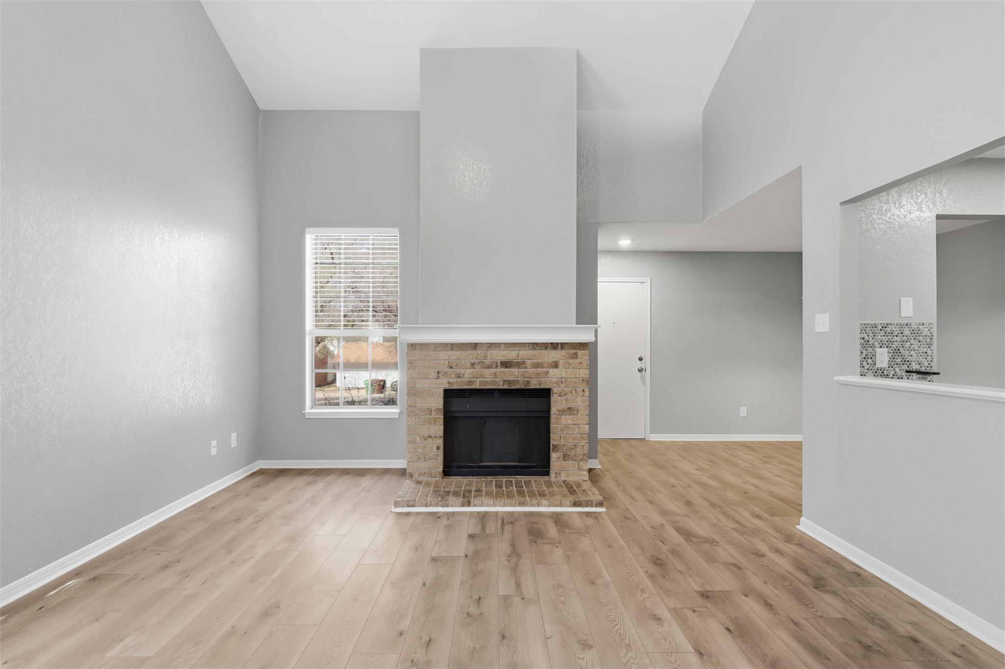 317/319 Rawhide Loop, Round Rock, TX 78681