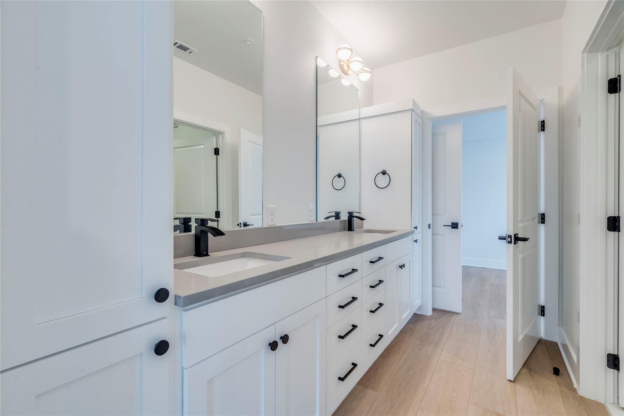 3000 Duval St # 207, Austin, TX 78705