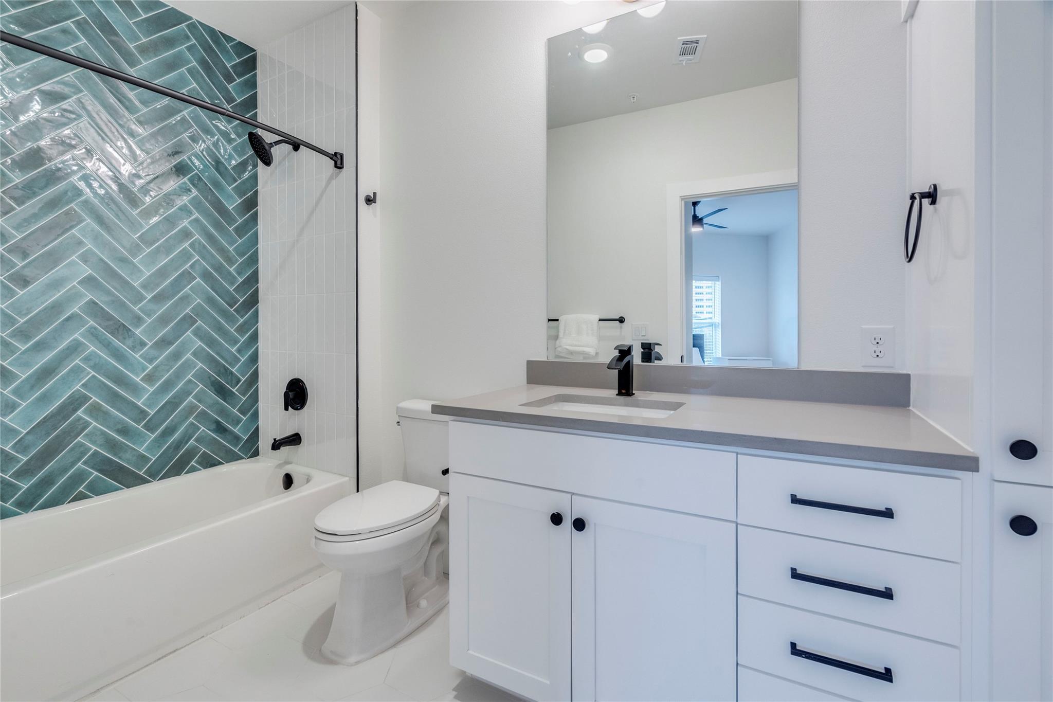 3000 Duval St # 207, Austin, TX 78705