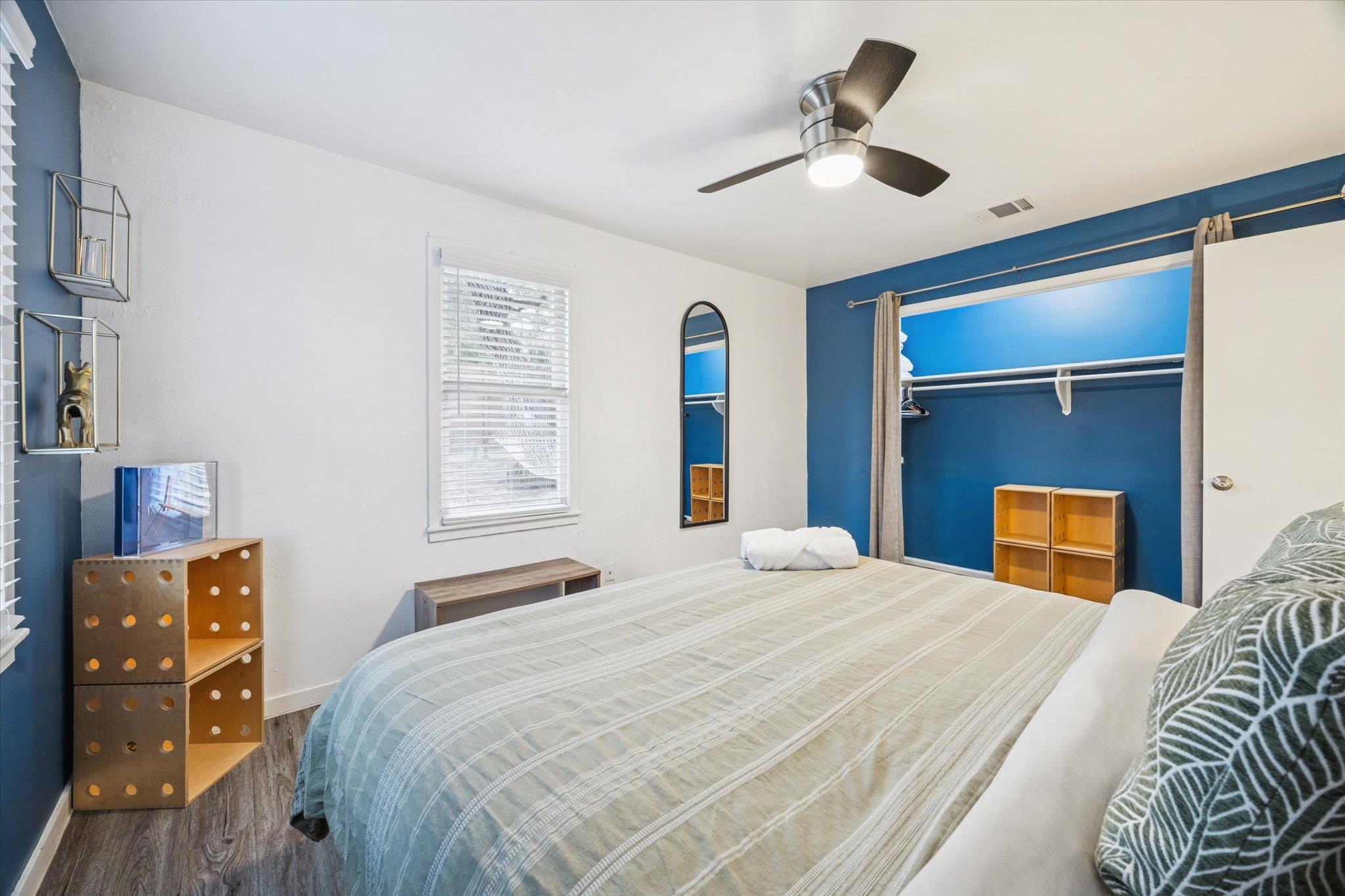 211 Lessin Ln # C, Austin, TX 78704