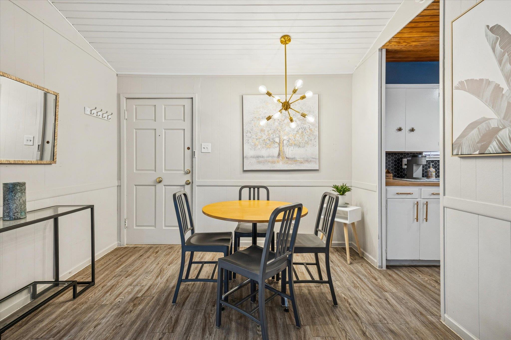 211 Lessin Ln # C, Austin, TX 78704