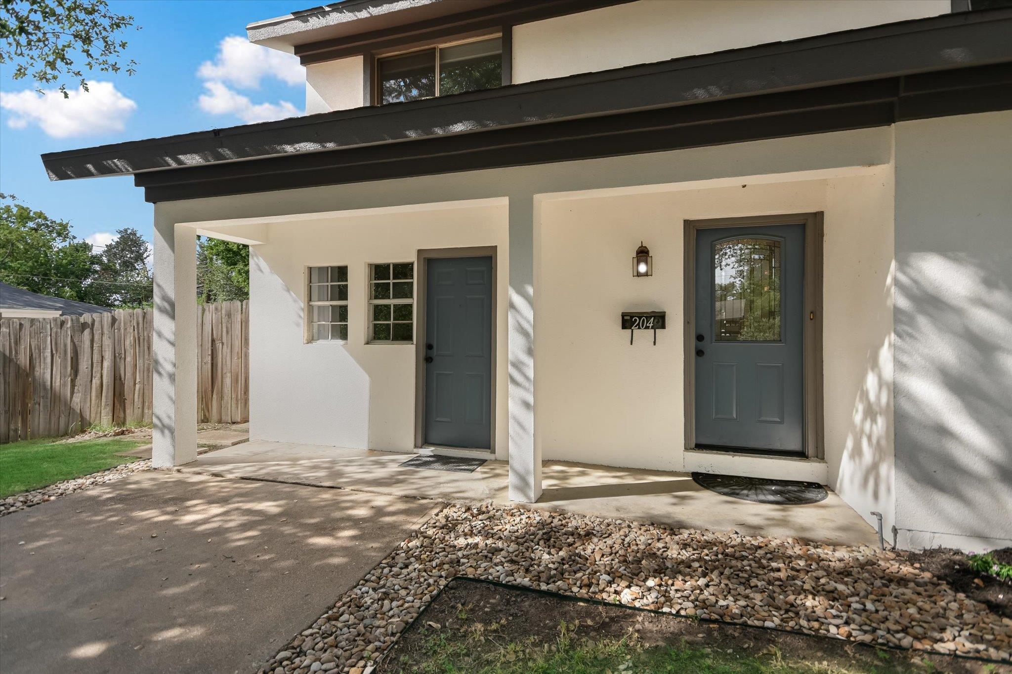 204 Brewster St, Austin, TX 78704