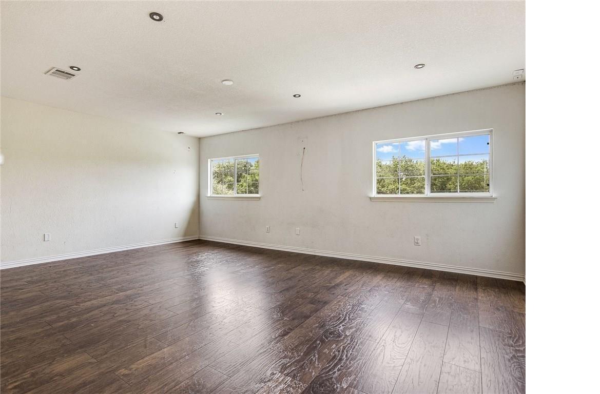 6200 Ken Caryl Dr, Austin, TX 78747