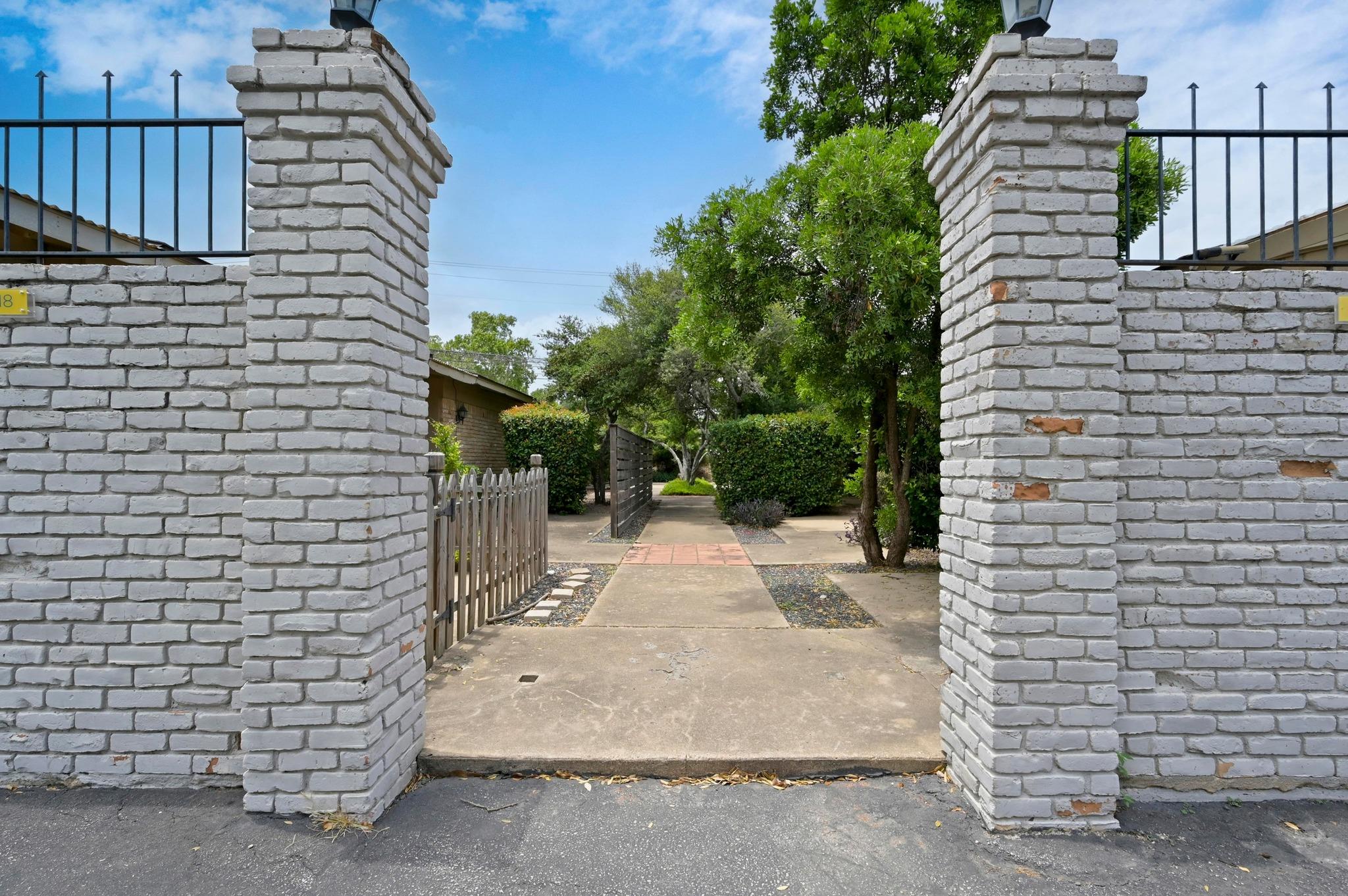 3420 Willowrun Dr, Austin, TX 78704