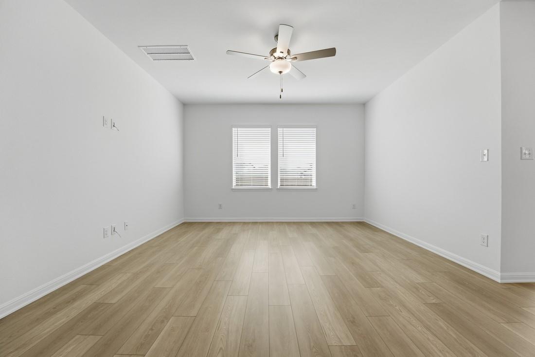 104 Childress St, Hutto, TX 78634