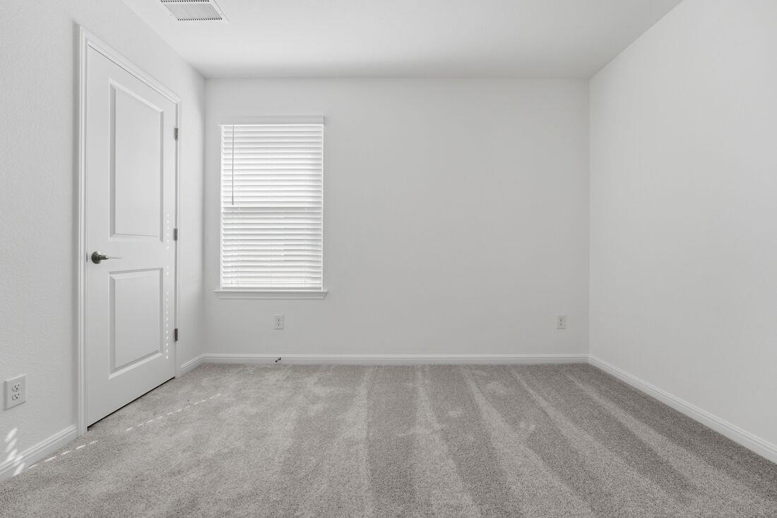 104 Childress St, Hutto, TX 78634