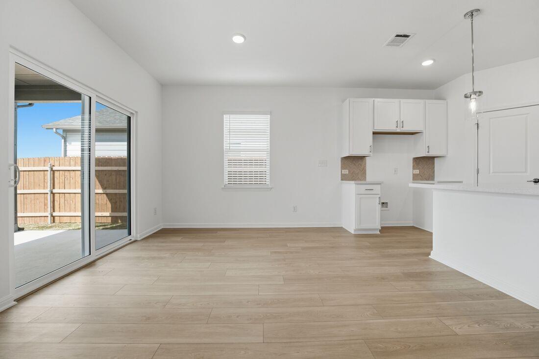 104 Childress St, Hutto, TX 78634