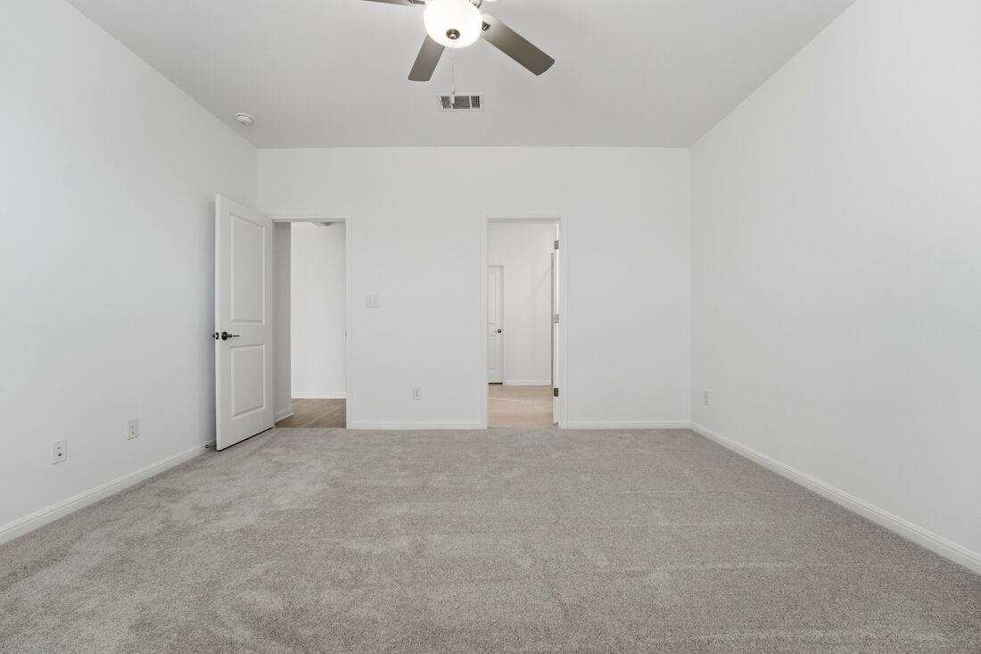 104 Childress St, Hutto, TX 78634