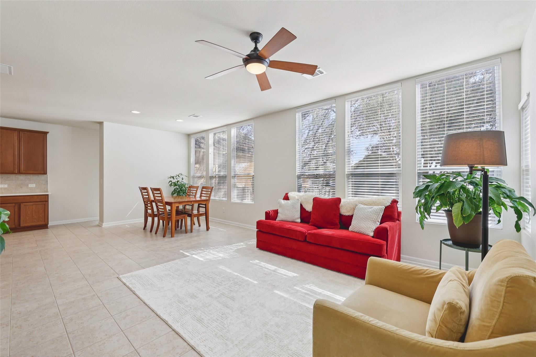 5152 Hellman, Kyle, TX 78640