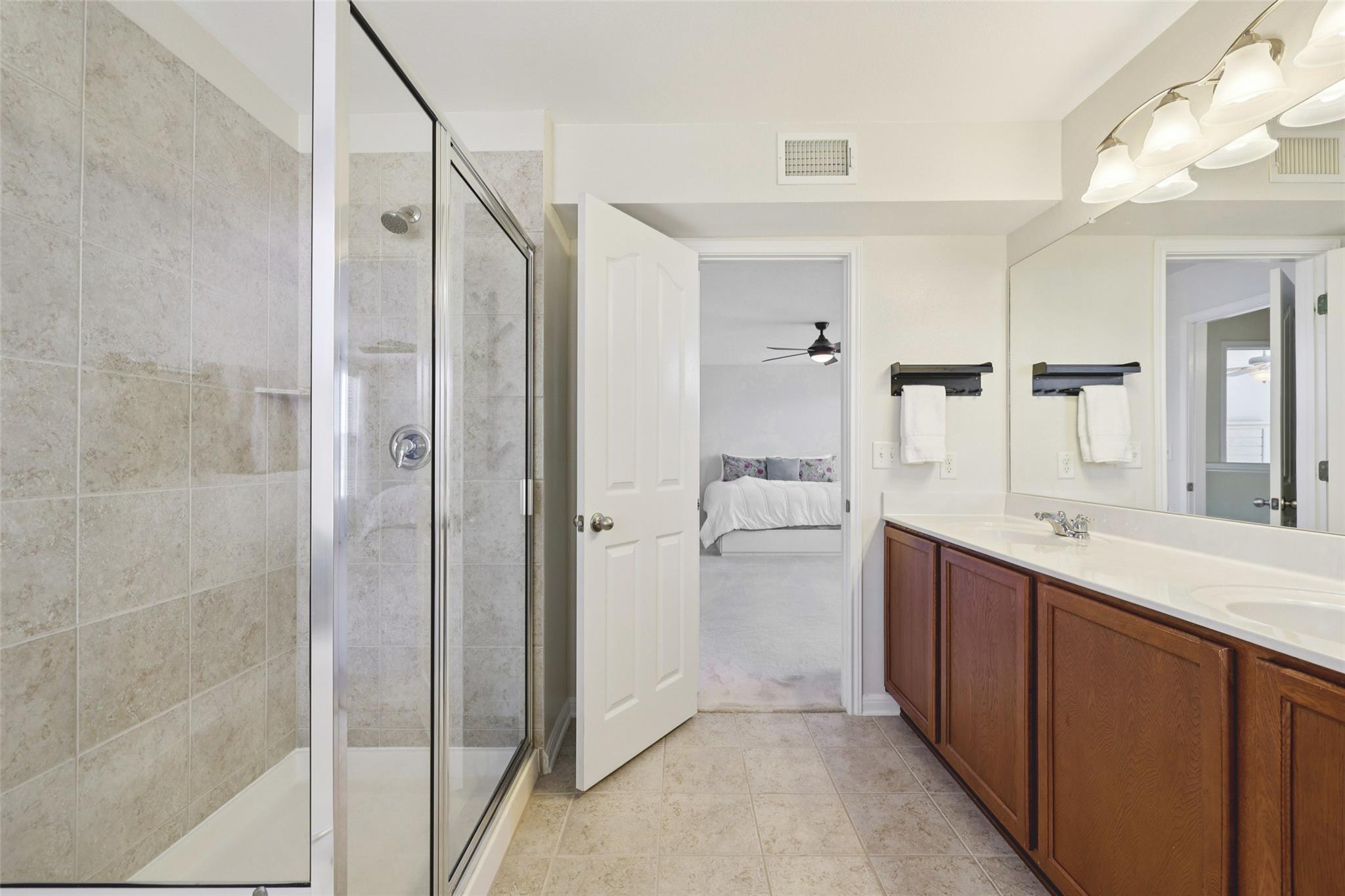 5152 Hellman, Kyle, TX 78640