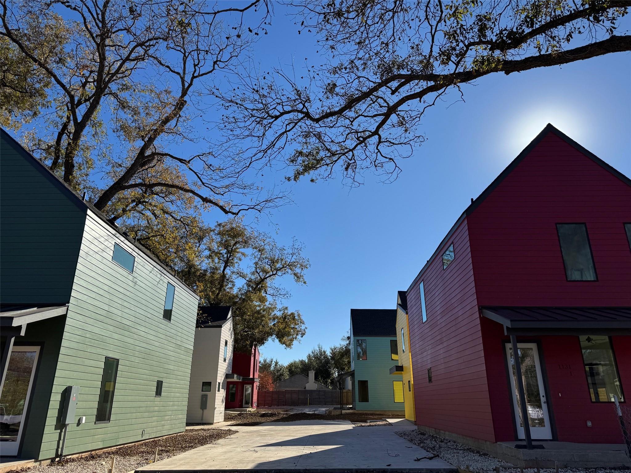 1131 Walton Ln # 3, Austin, TX 78721